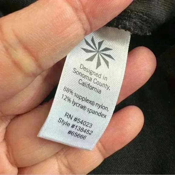 Athleta Tech Stretch Metro Classic Straight Leg Pants Womens Size Medium Black - Picture 4 of 13